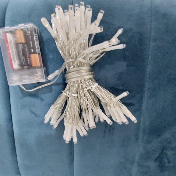 Merkury Cascading Curtain Led Lights DOUBLE A BATTERIES - Picture 5 of 8